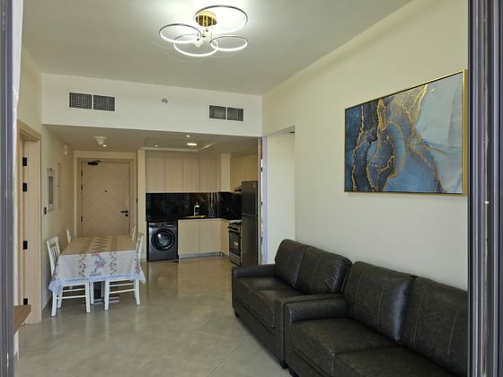Spacious Layout | Skyline Views | Eviction Notice, picture 3