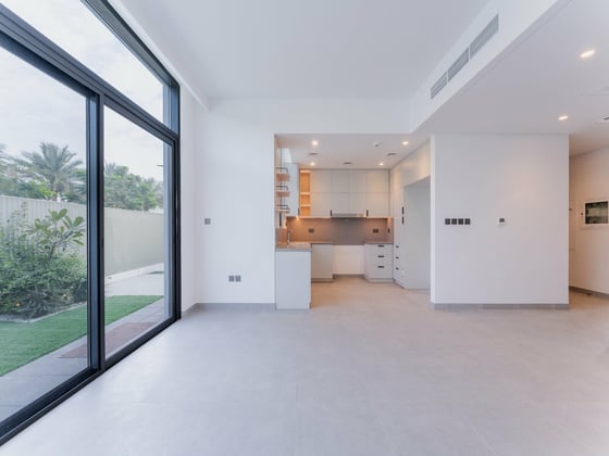 Genuine Listing | Across Pool and Gym | Single Row, picture 3