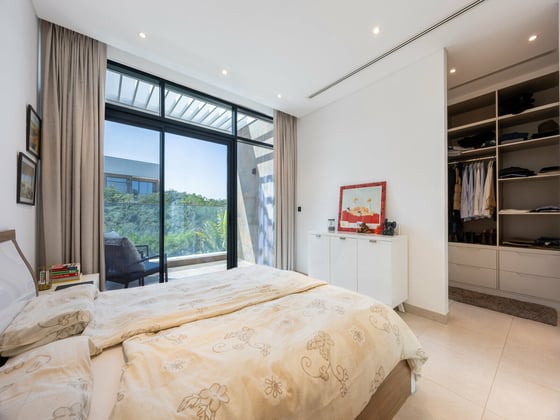 Stunning Private Location | Corner Unit., picture 9