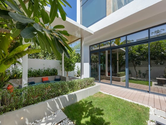 Stunning Private Location | Corner Unit., picture 23