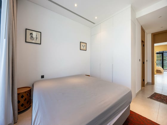 Stunning Private Location | Corner Unit., picture 14