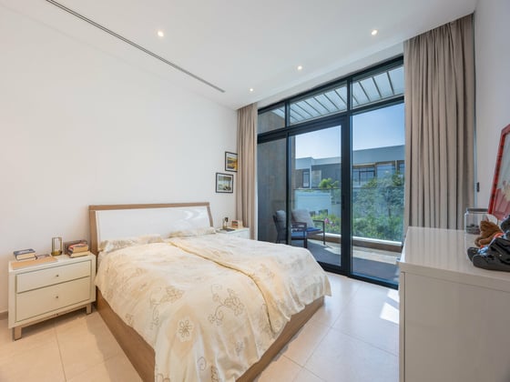 Stunning Private Location | Corner Unit., picture 8