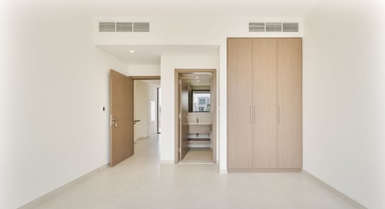 Upgraded villa in Arabian Ranches with rooftop suite, picture 16