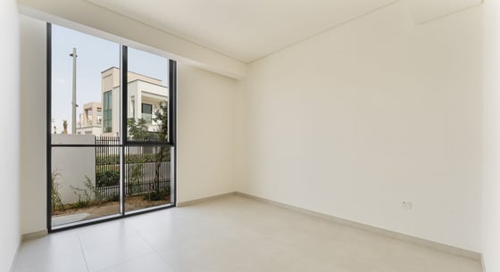 Upgraded villa in Arabian Ranches with rooftop suite, picture 13
