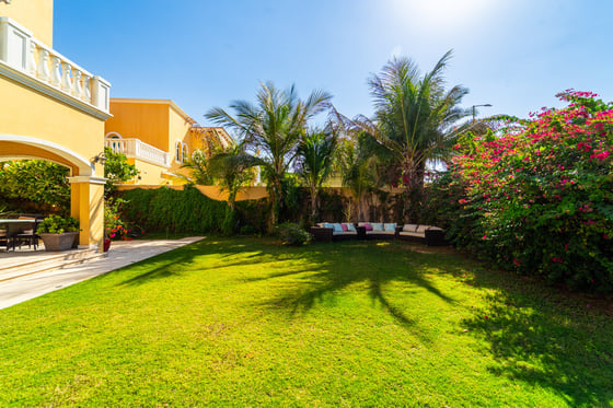 Single Row | Large Plot | Pool | Park View, picture 24