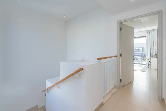 Spacious  |  Unfurnished  |  Vacant in June, picture 5