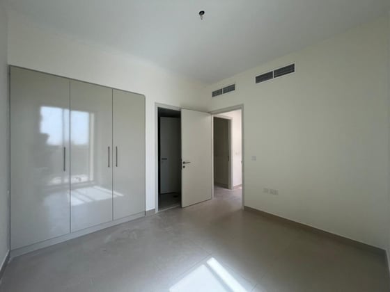 Close to Amenities | Vacant Now | Well Maintained, picture 6