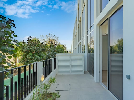 Private Swimming Pool | Lagoon View | G+2 TH, picture 7