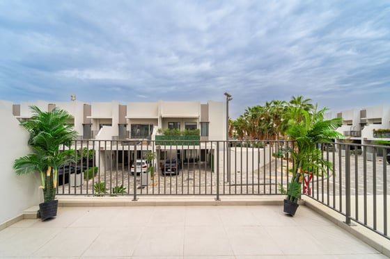 Fully Upgraded | Corner Unit | Large Plot, picture 12