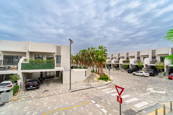 Fully Upgraded | Corner Unit | Large Plot, picture 14