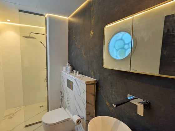 Lake Backing | Luxury Furnishing | Move-in ready, picture 31