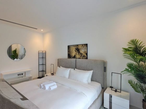 Lake Backing | Luxury Furnishing | Move-in ready, picture 23