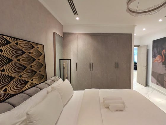 Lake Backing | Luxury Furnishing | Move-in ready, picture 19