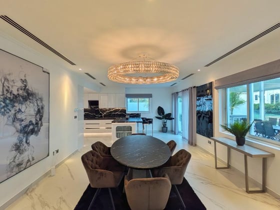 Lake Backing | Luxury Furnishing | Move-in ready, picture 3
