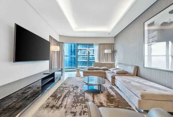 Burj Khalifa View | Spacious Layout | Vacant, picture 2