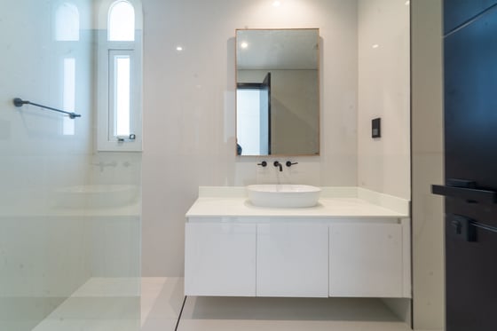 Luxury  and Modern | Exclusive Location |  GCC, picture 16