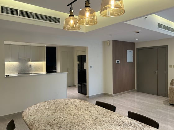 Vacant| Fully Upgraded | Furnished......, picture 5