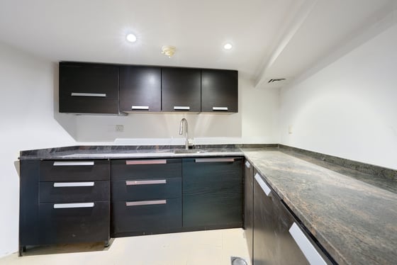 Duplex | Upgraded | Marina views | Vacant, picture 16