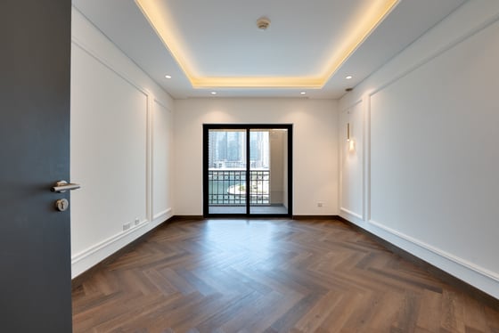 Duplex | Upgraded | Marina views | Vacant, picture 7