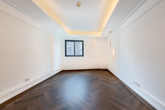 Duplex | Upgraded | Marina views | Vacant, picture 9