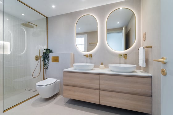Beautifully Upgraded | Vacant | Reduced., picture 11