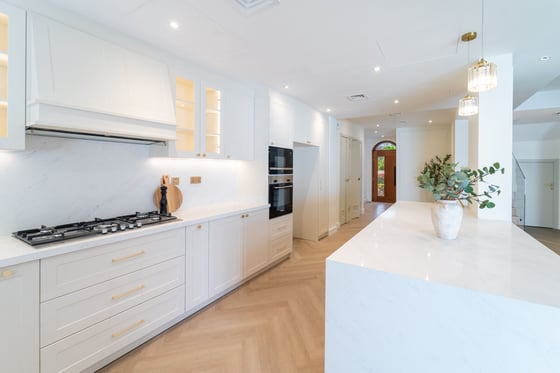 Beautifully Upgraded | Vacant | Reduced., picture 7