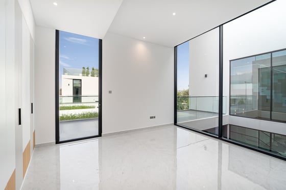 **Prime Location | Private Pool | Modern Villa**, picture 13