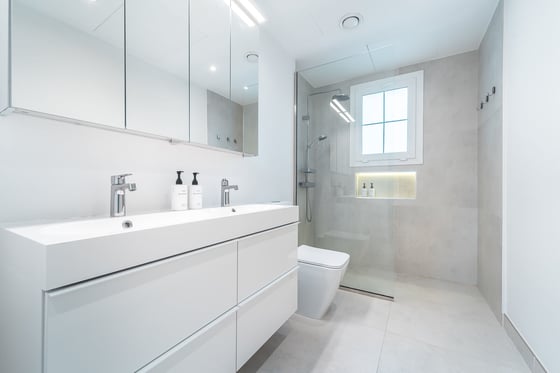 Motivated Seller | Prime Location | Premium Upgrades, picture 18