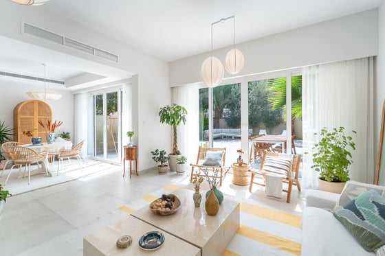 Motivated Seller | Prime Location | Premium Upgrades, picture 8