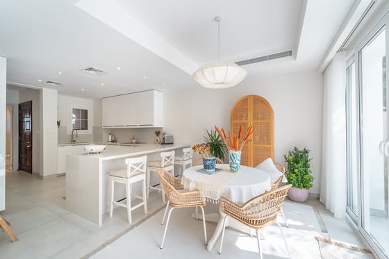 Motivated Seller | Prime Location | Premium Upgrades, picture 6