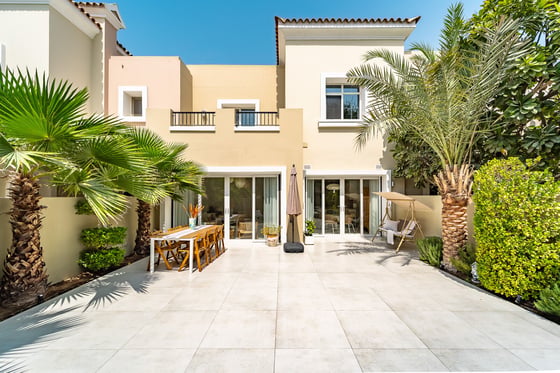 Motivated Seller | Prime Location | Premium Upgrades, picture 1