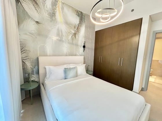 Vacant Now | Upgraded | Maid's Room....., picture 13