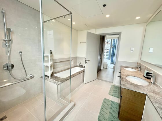 Vacant Now | Upgraded | Maid's Room....., picture 12