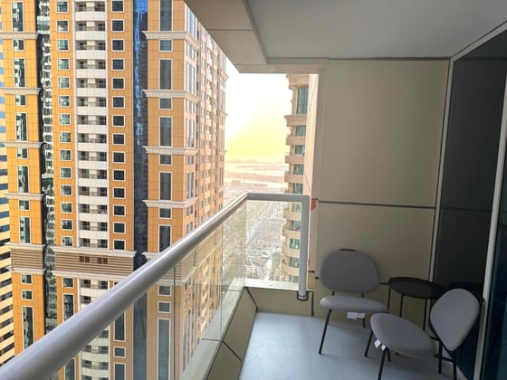 Fully Renovated 2BR | Marina View......., picture 2