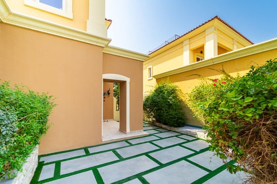 Exclusive | Large Plot | Single Row....., picture 20