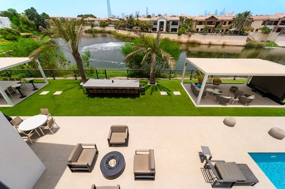 Full Lake and Skyline Views | Huge Plot., picture 2