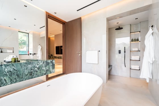 Fully Upgraded | Bespoke Finish | Large Plot, picture 13