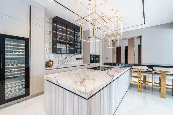 Fully Upgraded | Bespoke Finish | Large Plot, picture 5
