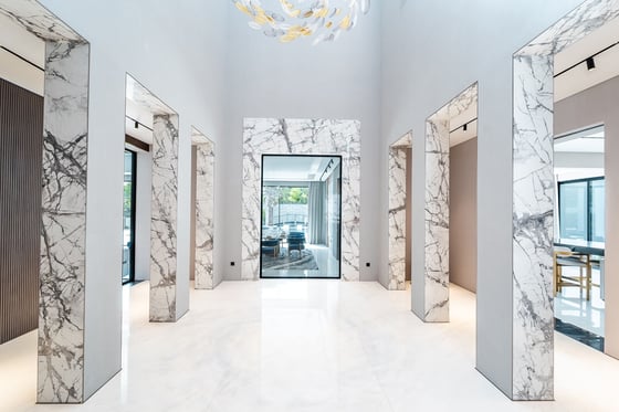 Fully Upgraded | Bespoke Finish | Large Plot, picture 3