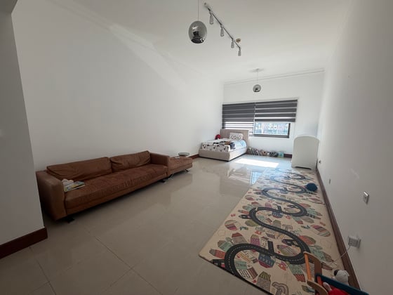 Vacant Soon | Double Garage | Direct Park Access, picture 9