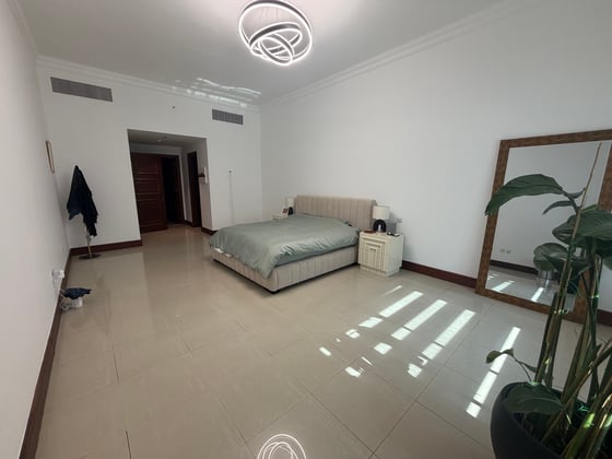 Vacant Soon | Double Garage | Direct Park Access, picture 6