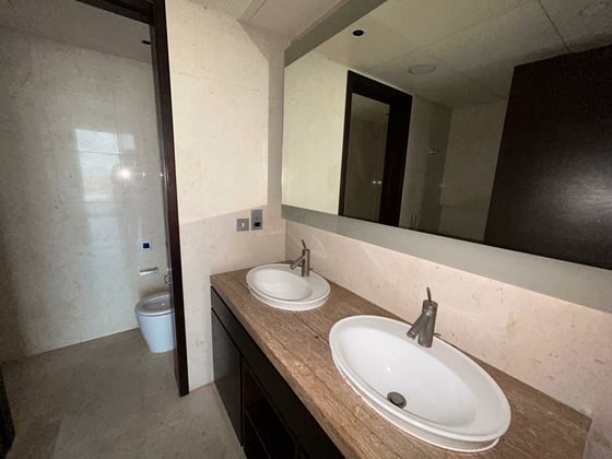 Middle floor | 2BR plus maid | Spacious., picture 18
