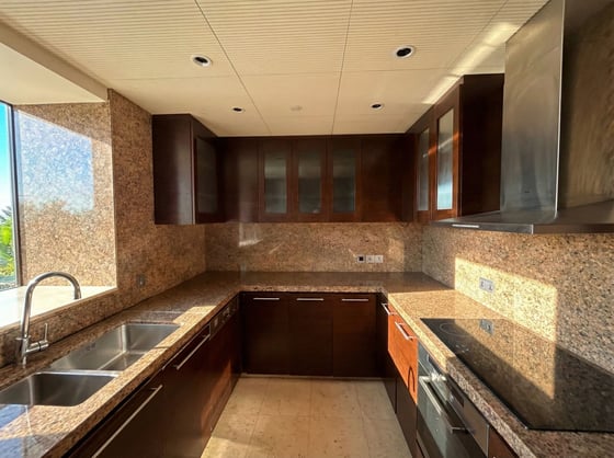Middle floor | 2BR plus maid | Spacious., picture 9