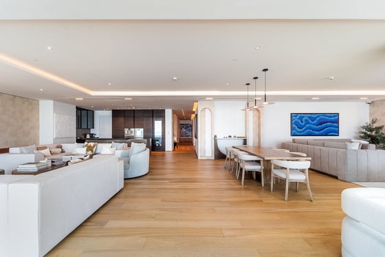 Fully Furnished | Ultra Luxury | Beachfront Living, picture 12