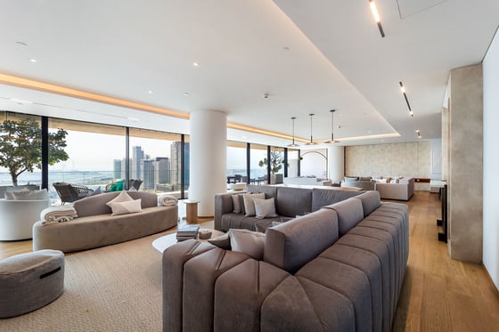Fully Furnished | Ultra Luxury | Beachfront Living, picture 9