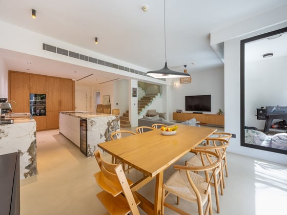 Upgraded | Skyline Views | Vacant On Transfer, picture 6