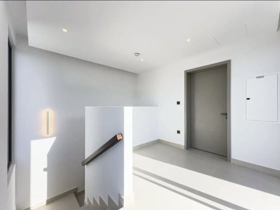 Sky Suite | Smart Home | Upgraded Villa., picture 8