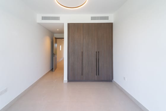 Sky Suite | Smart Home | Upgraded Villa., picture 16
