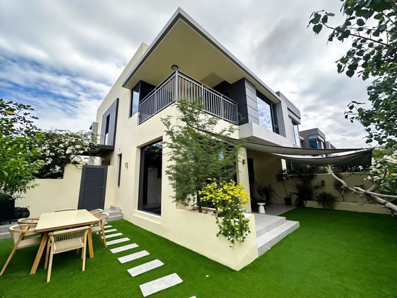 Exclusive  |  Fully  Upgraded  |  Green  Belt, picture 1