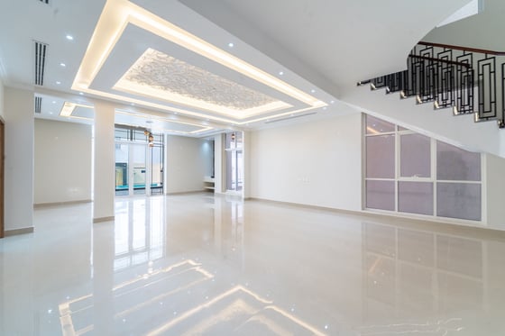 Exclusive | Expansive Layout | Prime Location, picture 2